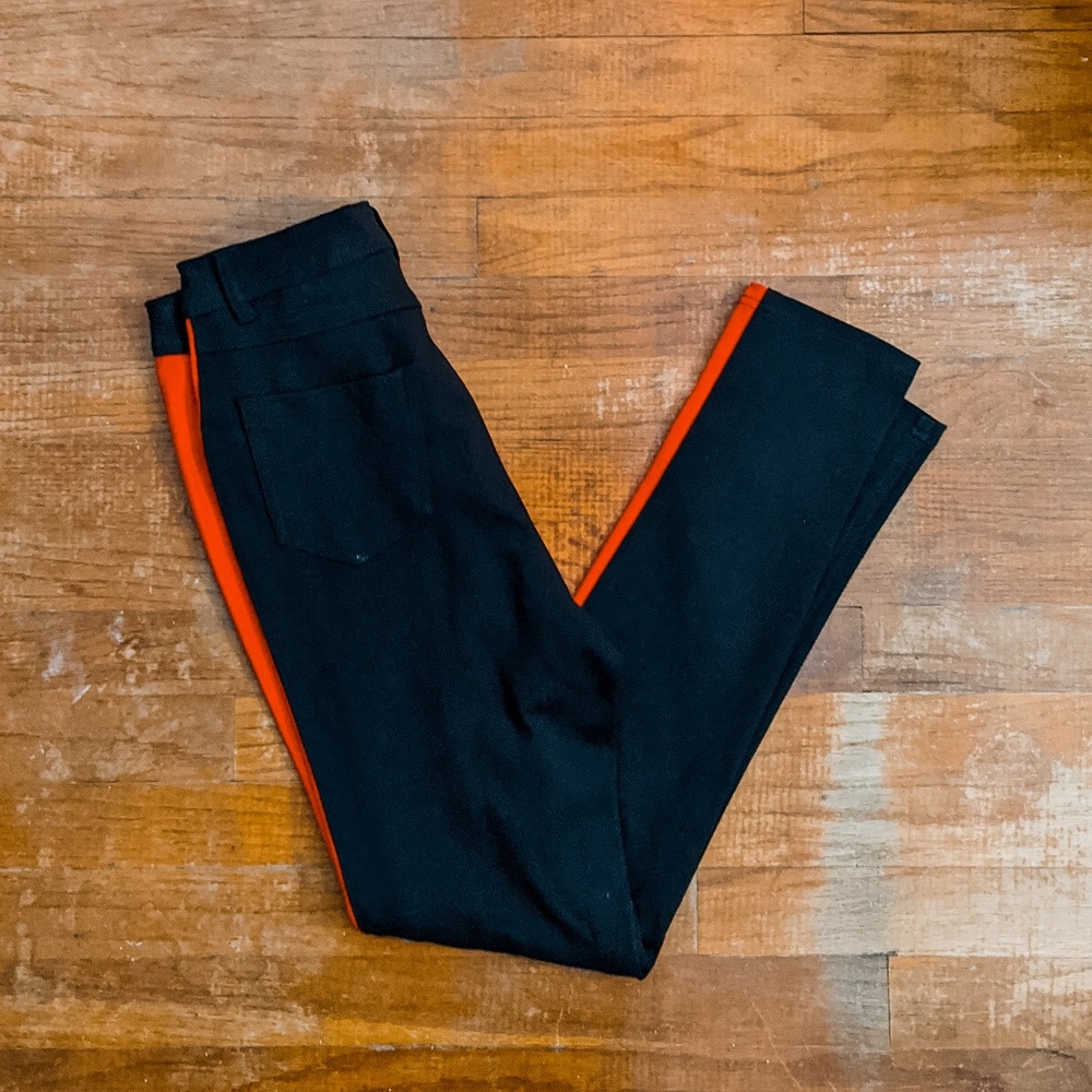 Forever21 ⋆ Black with Red Stripe Skinny Jeans ⋆⚝